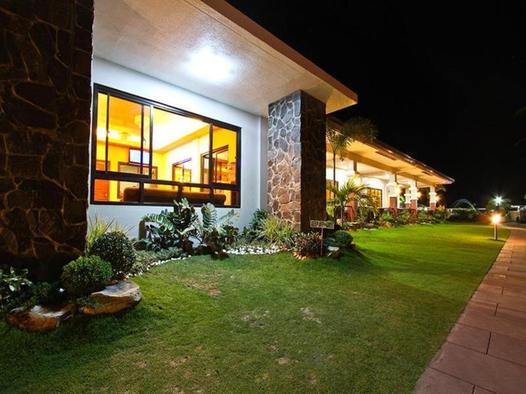 La Suena Brisa Beach Resort And Events Place Batangas Extérieur photo